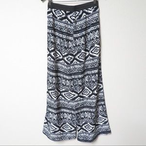 Wet Seal -Black & White wide leg pants - Large